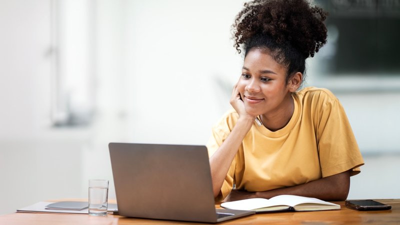 Medewerkers omarmen AI sneller dan organisaties kunnen bijbenen